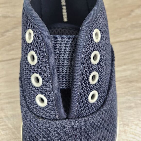 Joe Fresh Boy's Navy Blue Laceless Canvas Sneakers Size 1 Youth - Picture 8 of 14